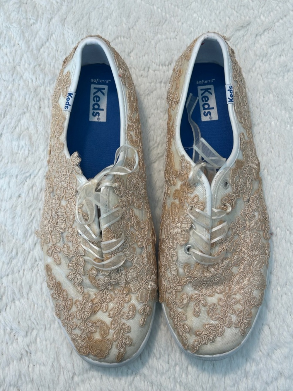 Keds Lace-Embroidered Sneakers in Beige Gold Sz 8.5 Wedding Classic Dressy
